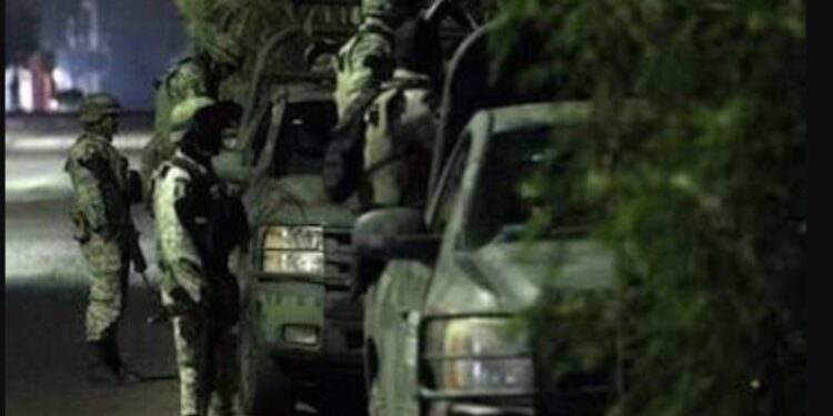 Detienen FEMDO y Ejército a dos personas en Guamúchil durante impresionante operativo 