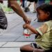 DIF pide no dar dinero a niños que laboran en las calles para evitar explotación infantil