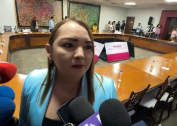 Fiscal de Sinaloa revela que los 7 policías de Culiacán detenidos están en manos de la FGR “por armas”