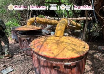 Neutralizan laboratorio de droga sintéticas durante operativo en Culiacán