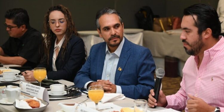 La UAS abre encuentro con el Consejo Intercamaral de Culiacán para escuchar sus propuestas y sumarlas al Plan de Desarrollo Institucional