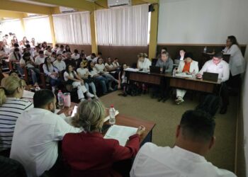 La Facultad de Medicina de la UAS realiza la asignación de servicio social a estudiantes Medicina General
