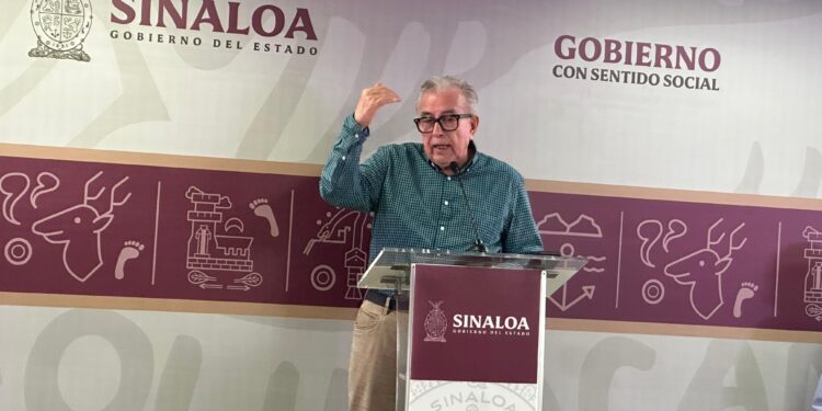 Llegarán otros de 500 elementos más a Sinaloa, vehículos y fortalecimiento del C4, anunció Rocha Moya