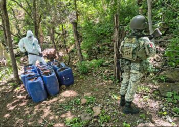 En Culiacán, aseguran y destruyen 2 áreas de concentración de químicos para la elaboración de drogas sintéticas