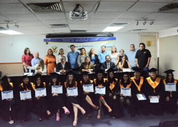 Reafirma la UAS su compromiso con una educación flexible e incluyente con la graduación de la Generación 2023-2025 del Bachillerato Virtual