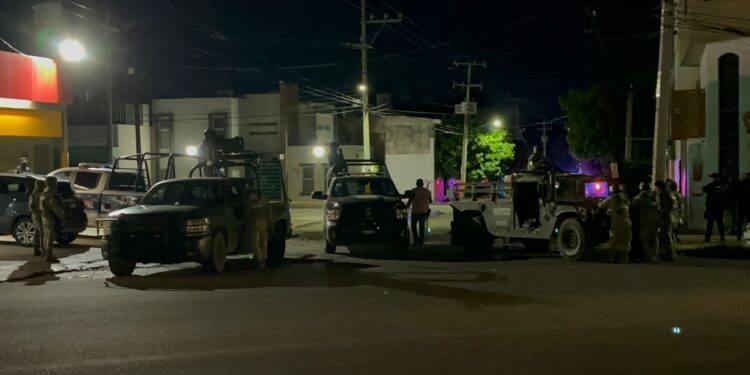 Atacan a balazos a Policía Municipal en la colonia Las Quintas