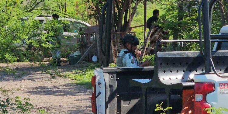 Frente a su casa ejecutan a balazos a vecino de Loma de Rodriguera