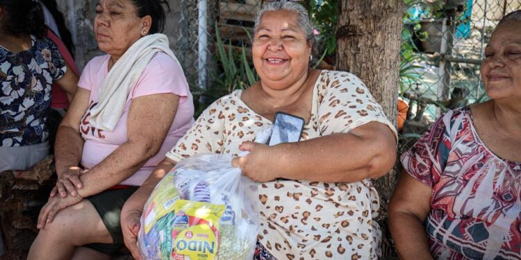 Apoyo alimentario del DIF Culiacán llega a las colonias Josefa Ortiz de Domínguez y Aquiles Serdán