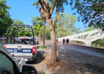 Hallan a un desconocido sin vida en las aguas del río Tamazula a la altura del puente Bimodal