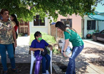Continúa DIF Culiacán con entrega de despensas en colonias Felipe Ángeles y Capistrano