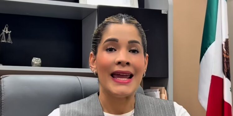 Separan del cargo de manera temporal a la síndica procuradora de Ahome