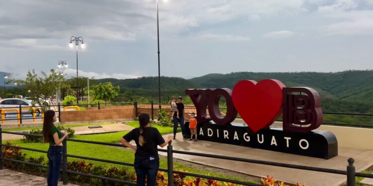 ¡Badiraguato te espera! Visitantes disfrutan de los atractivos del municipio serrano