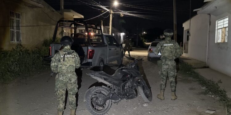 Grupo Interinstitucional asegura motocicleta y dosis de droga en Mazatlán