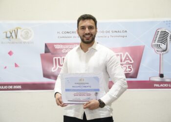 Julio César Valdez gana concurso estatal de oratoria “Juan Escutia”