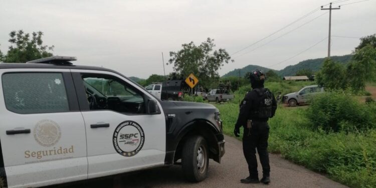 Realiza la Marina operativo por tierra y aire en los poblados de Alcoyonqui, Carboneras, Las flechas, La Laguna Seca y El Cedrito