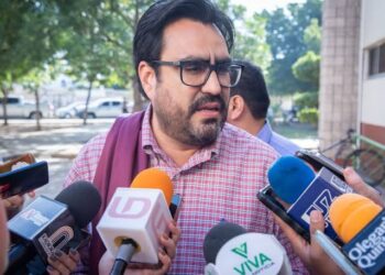 “Nunca nos ha soltado de la mano”: Juan de Dios Gámez agradece apoyo de la presidenta Claudia Sheinbaum