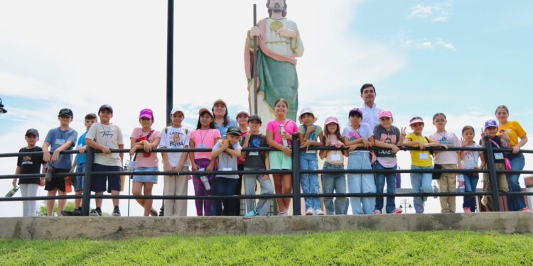 Ayuntamiento de Badiraguato impulsa el talento y conocimiento de la niñez; dan inicio cursos de verano
