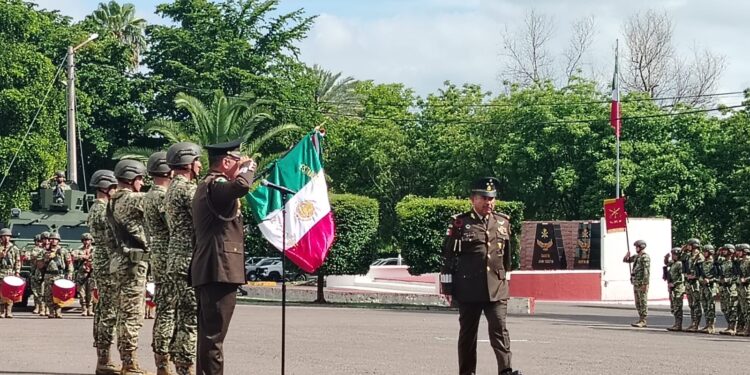 General Santos Gerardo Soto rinde  protesta como comandante de la Novena Zona Militar