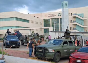 De manera simultánea asesinan a balazos a dos jóvenes en dos hospitales distintos