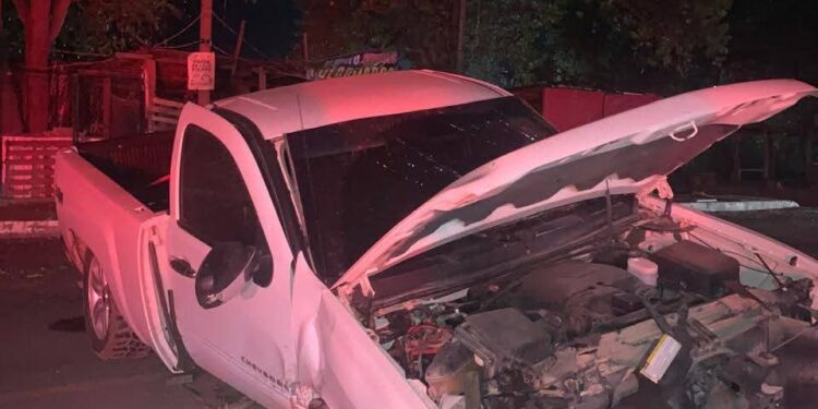 Dos personas lesionadas arrojó un aparatoso accidente en Angostura