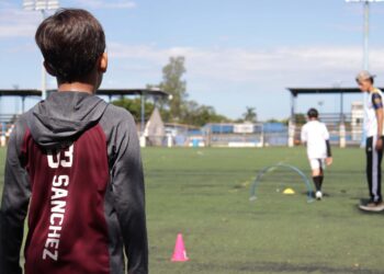 Estudiante de Educación Física de la UAS participa en Encuentro Internacional de Investigación en Cultura Física, Deporte y Recreación