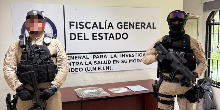 La FGE de Sinaloa presume que en julio aseguró con más de 2,300 dosis de droga