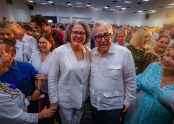 Mejorando la educación y la salud, es como combatimos la pobreza: gobernador Rocha Moya