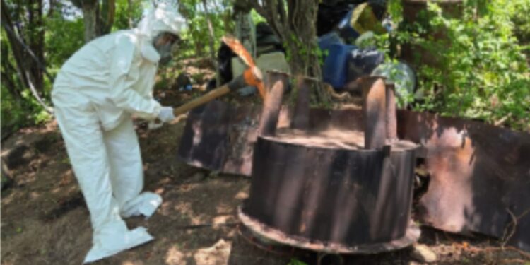 Grupo Interinstitucional localizó y destruyó cinco áreas de almacenamiento de material para elaborar drogas en Culiacán y Cosalá