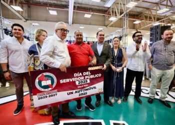 Gobernador Rocha reconoce labor de servidores públicos estatales en la atención a la ciudadanía