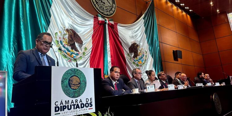 La UAS hace entrega a la Cámara de Diputados Federal los Estados Financieros Auditados e Informes de Avances Académicos 2024