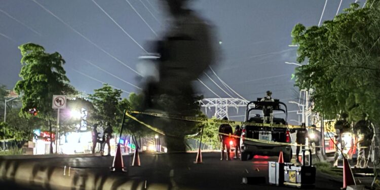 Hallan a una mujer asesinada en Los Huizaches