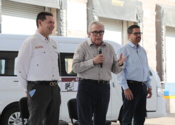 Gobernador Rocha da el banderazo de inicio de las Rutas de la Salud para abastecer Centros de Salud