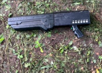 Artefactos explosivos y una pistola antidron: algunos objetos asegurados por el Grupo Interinstitucional en San Ignacio
