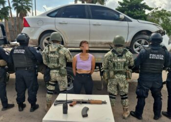 En Navolato, Grupo Interinstitucional recupera vehículo y detiene a dos civiles; les aseguran un arma larga