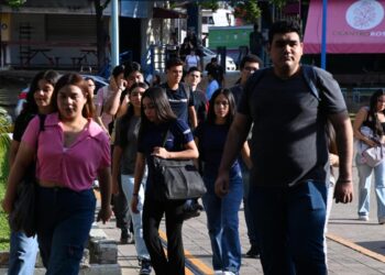 La UAS reitera su liderazgo educativo con el arranque del nuevo ciclo escolar; Ciudad Universitaria dio la bienvenida a los nuevos rosalinos