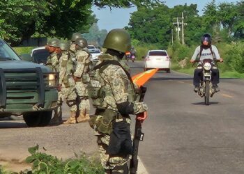 Hallan a dos hombres ejecutados a balazos en Navolato