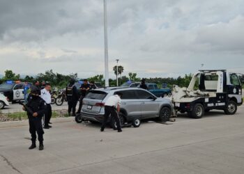 Enfrentamiento y persecución en el sector norte de Culiacán deja un herido y una camioneta asegurada