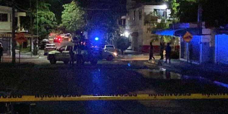 Asesinan a balazos a vecino de Los Pinos en la colonia Morelos