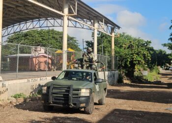 Una mujer es herida a balazos en la Esthela Ortiz