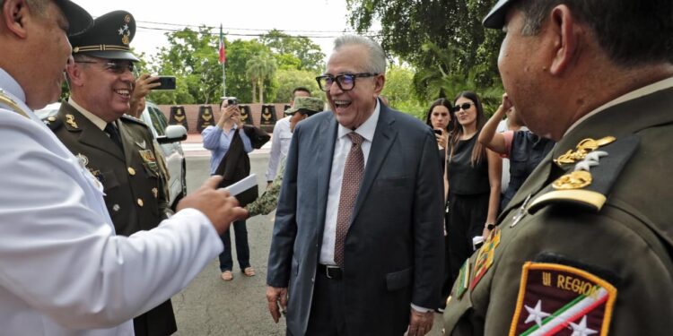 Se trata de un “relevo” los  300 elementos del ejército que arribaron a Culiacán: Rocha