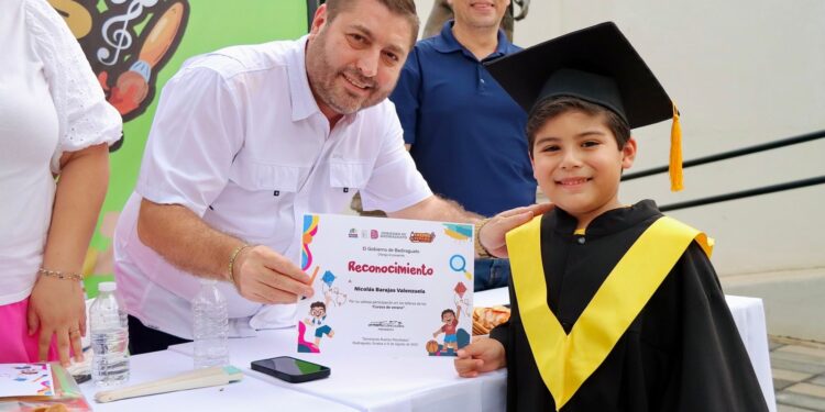 Niñas y niños de Badiraguato culminan felices los cursos de verano 2025