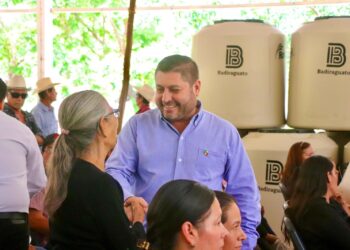 José Paz López recorre la sierra de Badiraguato; la comunidad de La Soledad es beneficiada con programas sociales municipales y obra pública