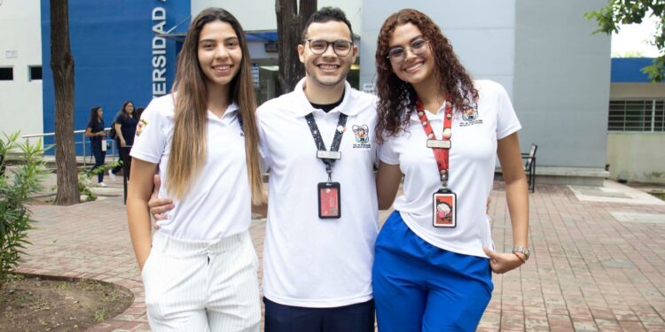 Estudiantes de Colombia y Argentina llegaron a la Facultad de Odontología de la UAS, convencidos de su calidad académica y prestigio internacional