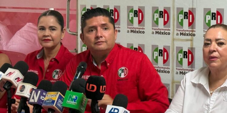 Un año de fracaso para México y para Sinaloa el gobierno de Claudia: César Emiliano Gerardo
