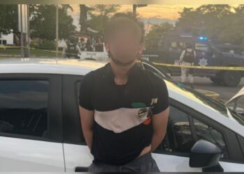 Tras rapida persecución entre Ciudad Universitaria y el Botánico recuperán,  automóvil robado y detienen al presunto robacarros