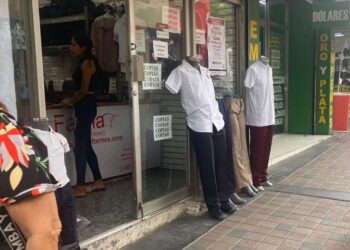 Bajan ventas escolares en Culiacán: comerciantes reportan caída del 40%