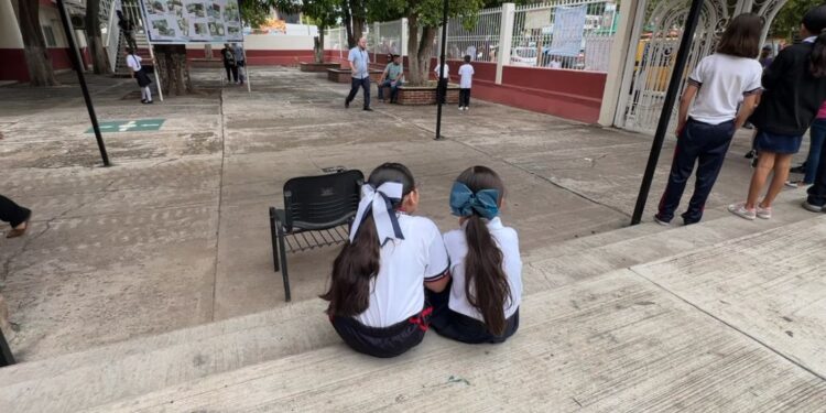 Presencialidad escolar en Sinaloa alcanza el 85%; suspenden clases en Tepuche por inseguridad