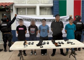 Grupo Interinstitucional detiene a 5 civiles con armamento en Culiacán