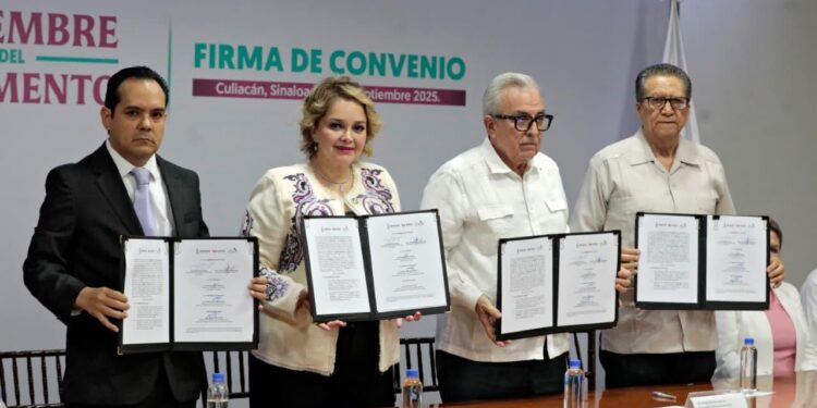 Reconoce Gobernador Rocha apoyo de Notarios en favor de personas vulnerables