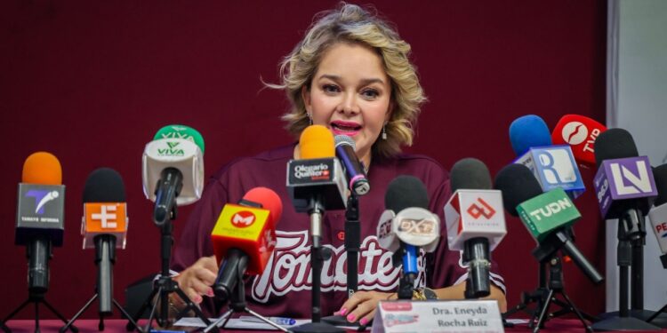 Eneyda Rocha reconoce a elementos de la SSPE por resguardar a su hija tras intento de robo de camioneta